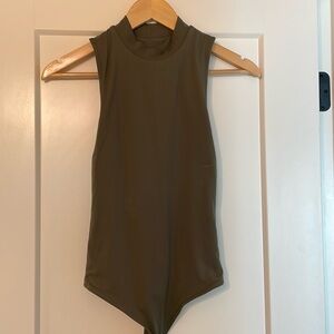 Klassy Network One-piece / olive bodysuit